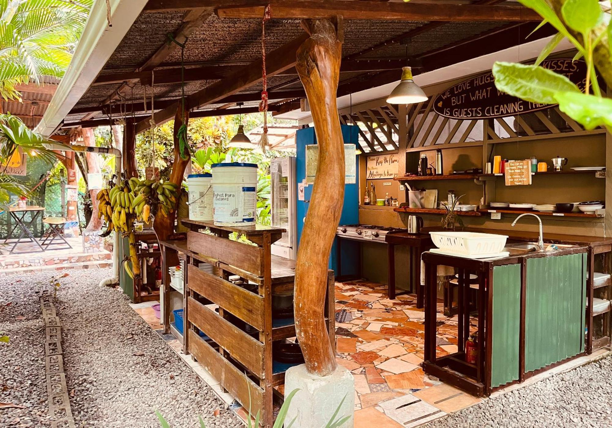 La Ruka Hostel Puerto Viejo de Talamanca Екстер'єр фото