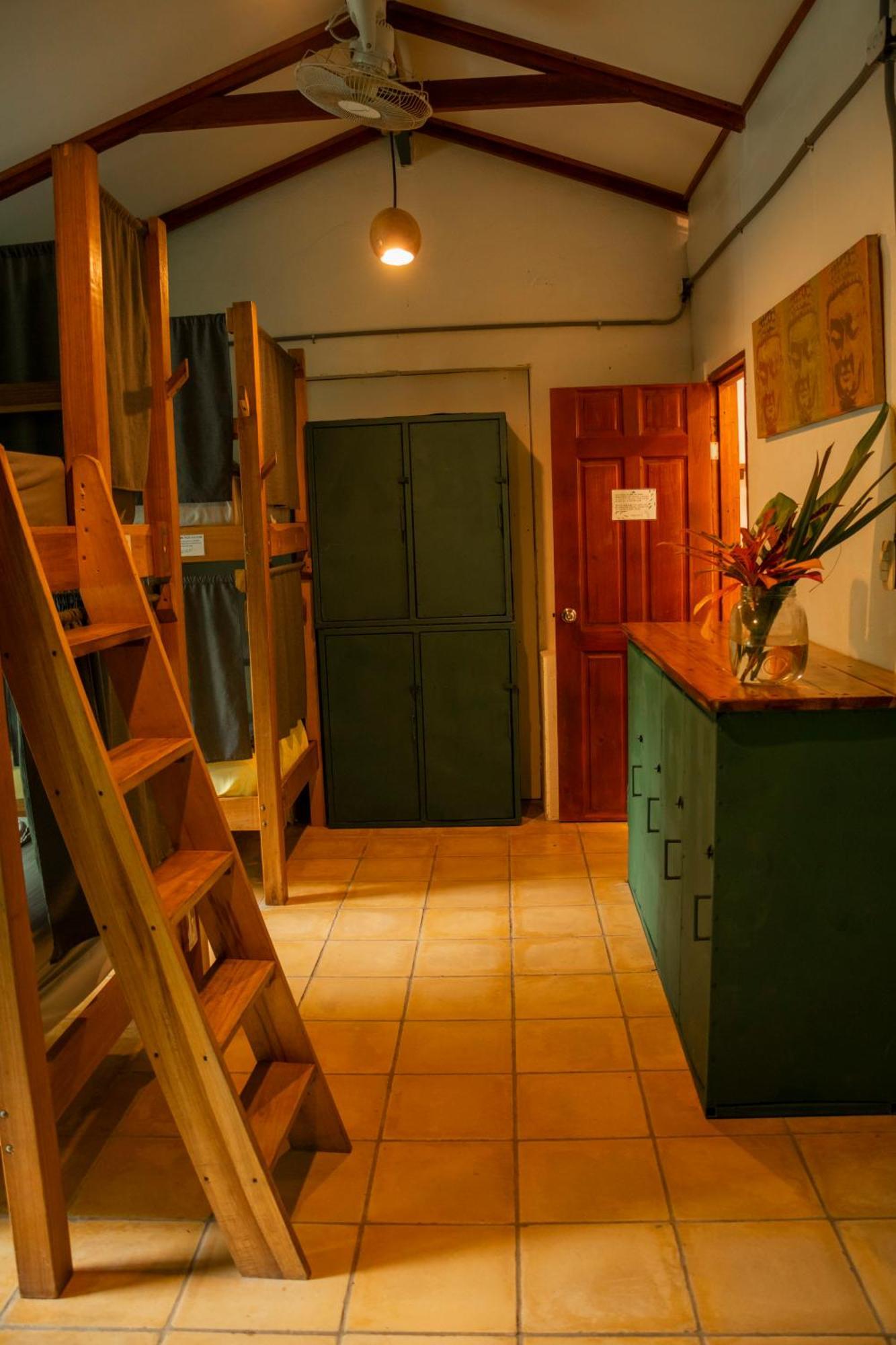 La Ruka Hostel Puerto Viejo de Talamanca Екстер'єр фото